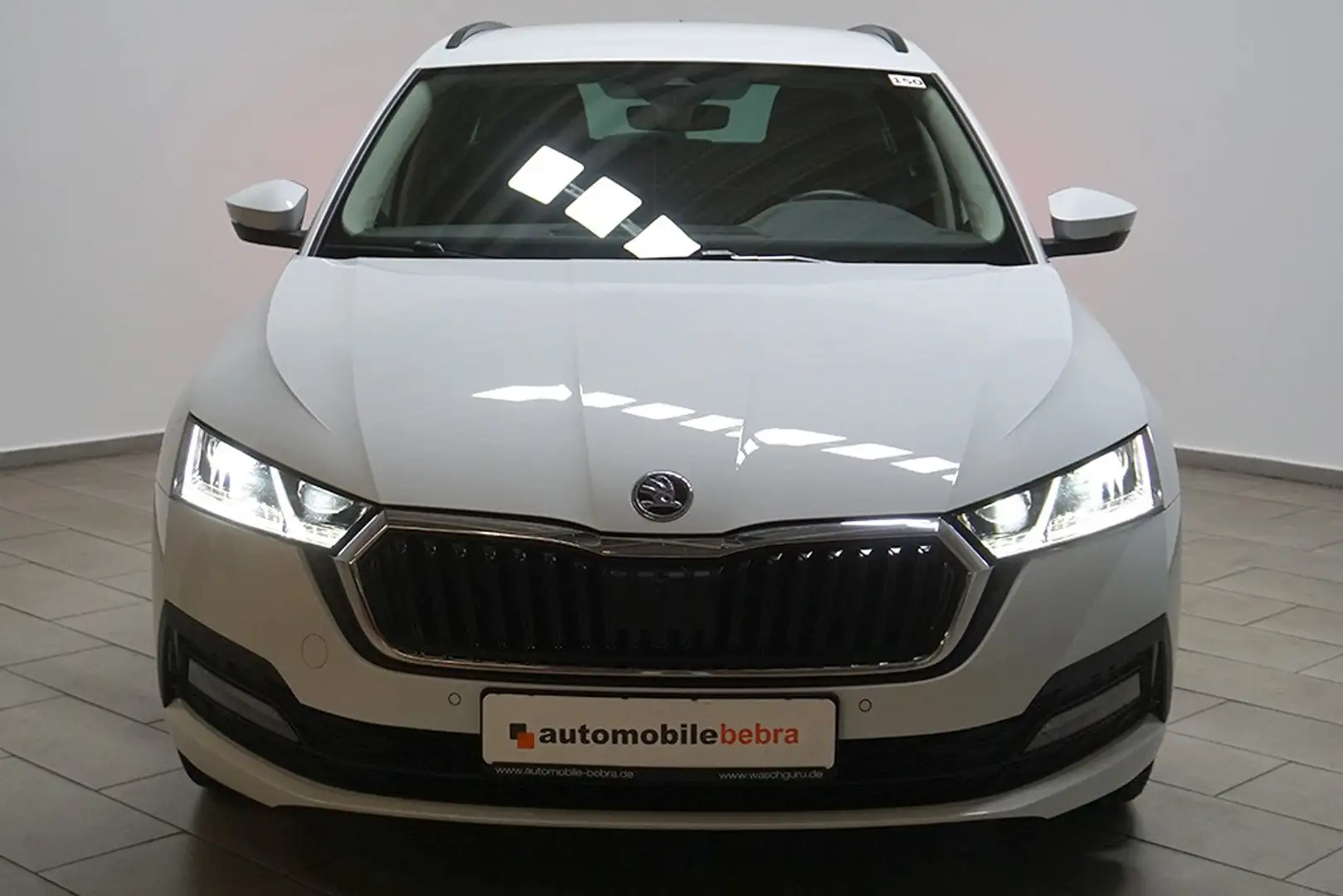 Skoda Octavia 2.0TDI DSG Ambition Virtual AHK Standhz Blanco - 2