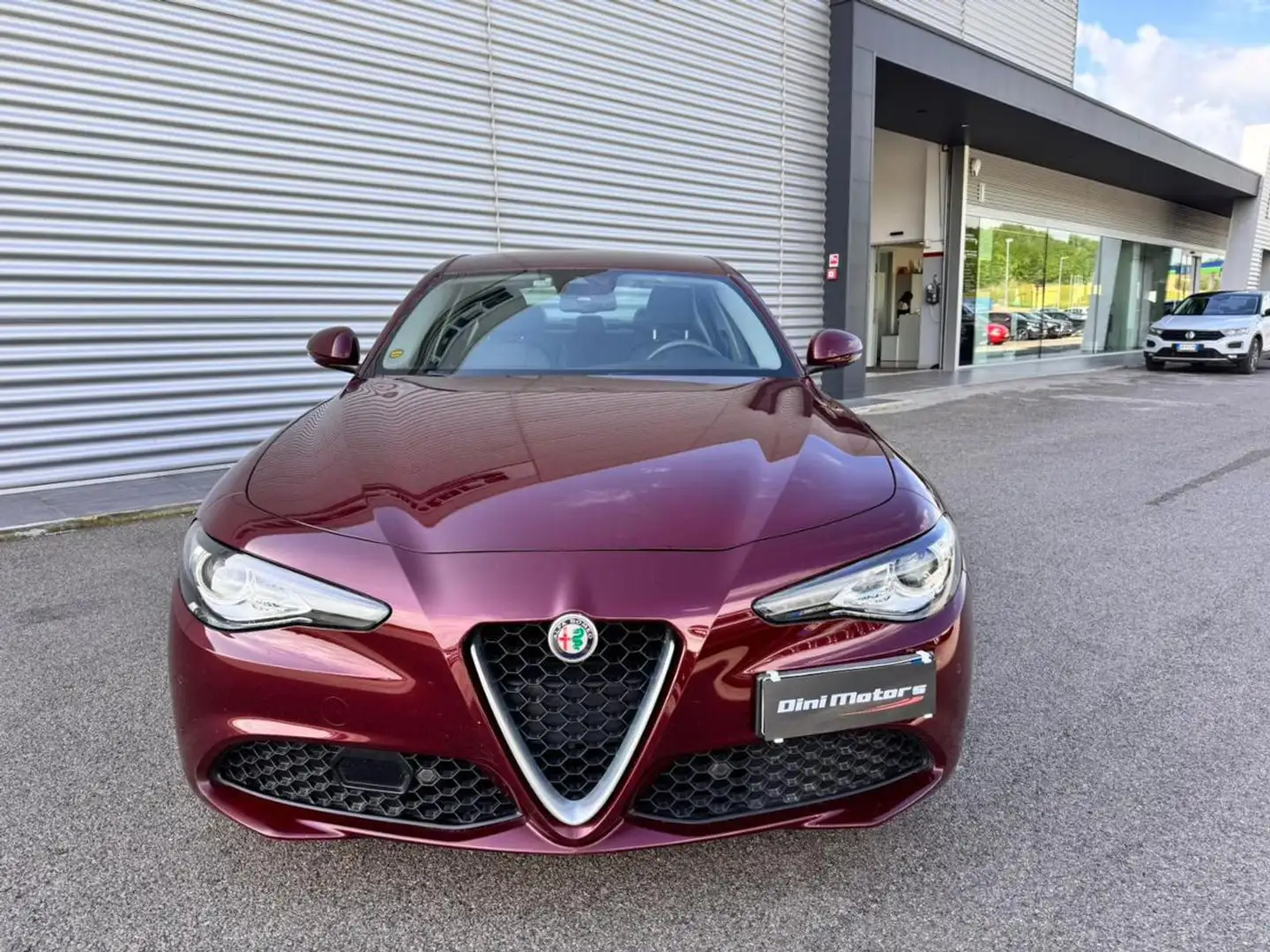 Alfa Romeo Giulia 2.2 Turbodiesel 180 CV Sport Launch Edition Rood - 2