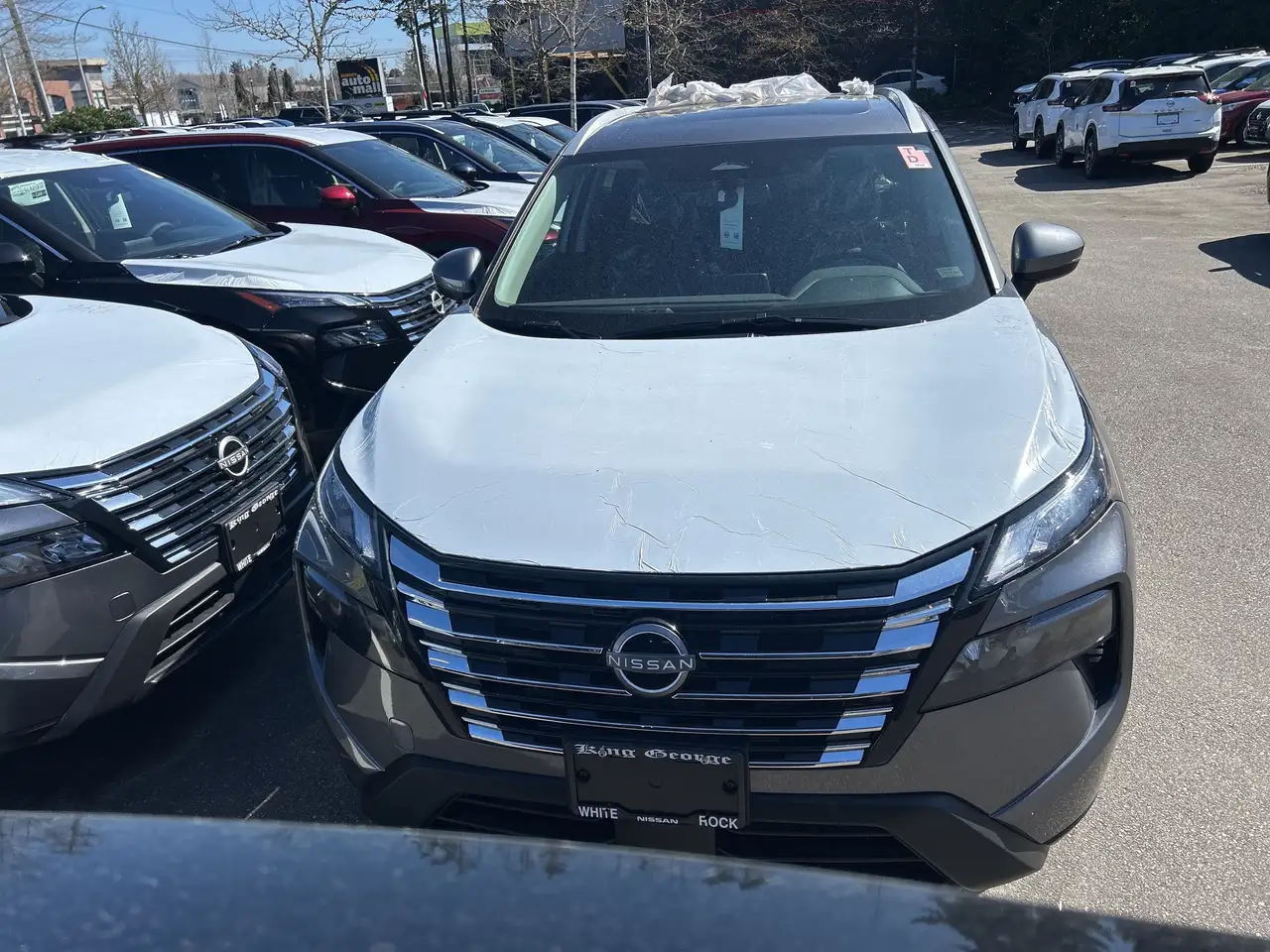Nissan Rogue снимка Nissan Rogue