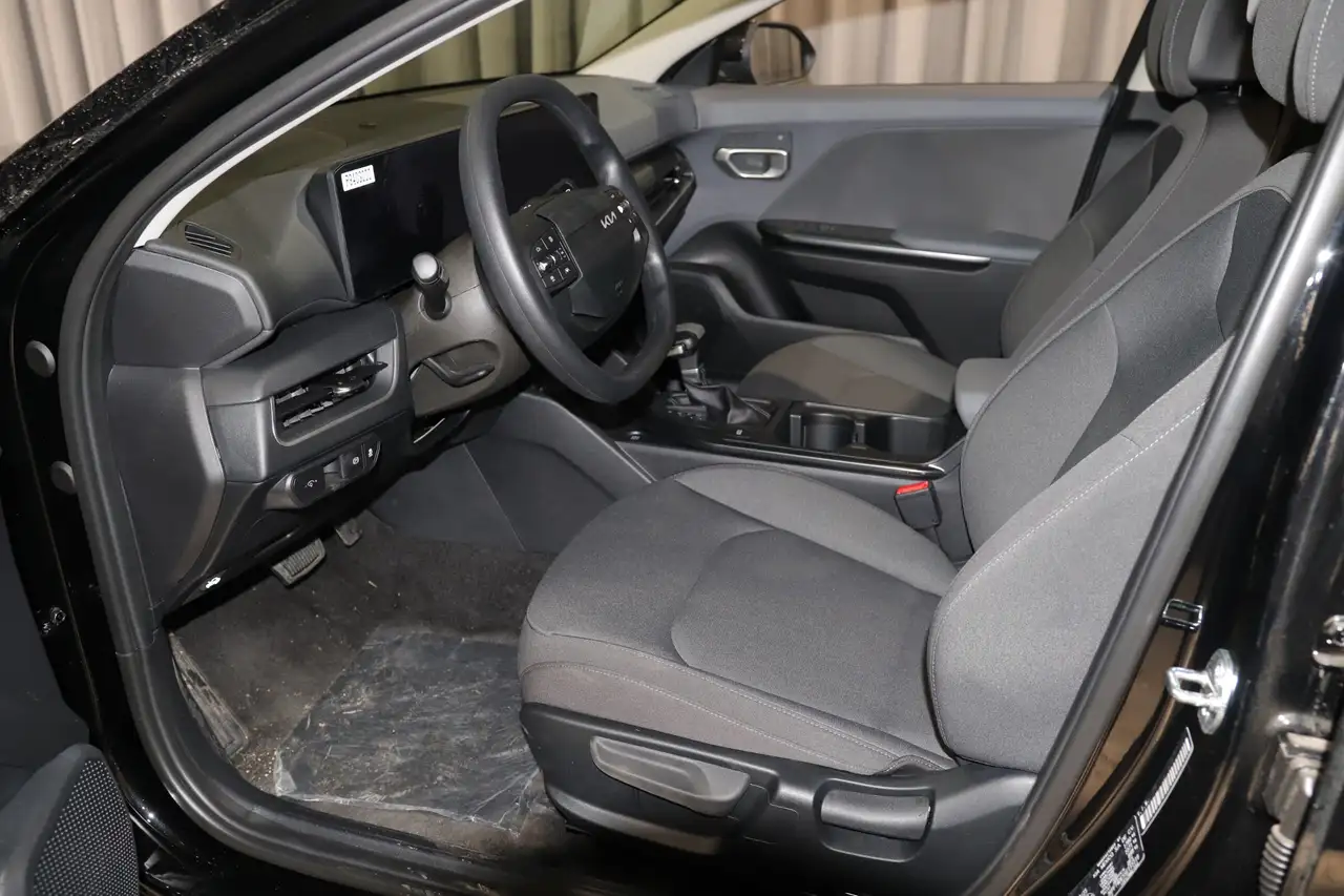 Kia K4 снимка Kia K4
