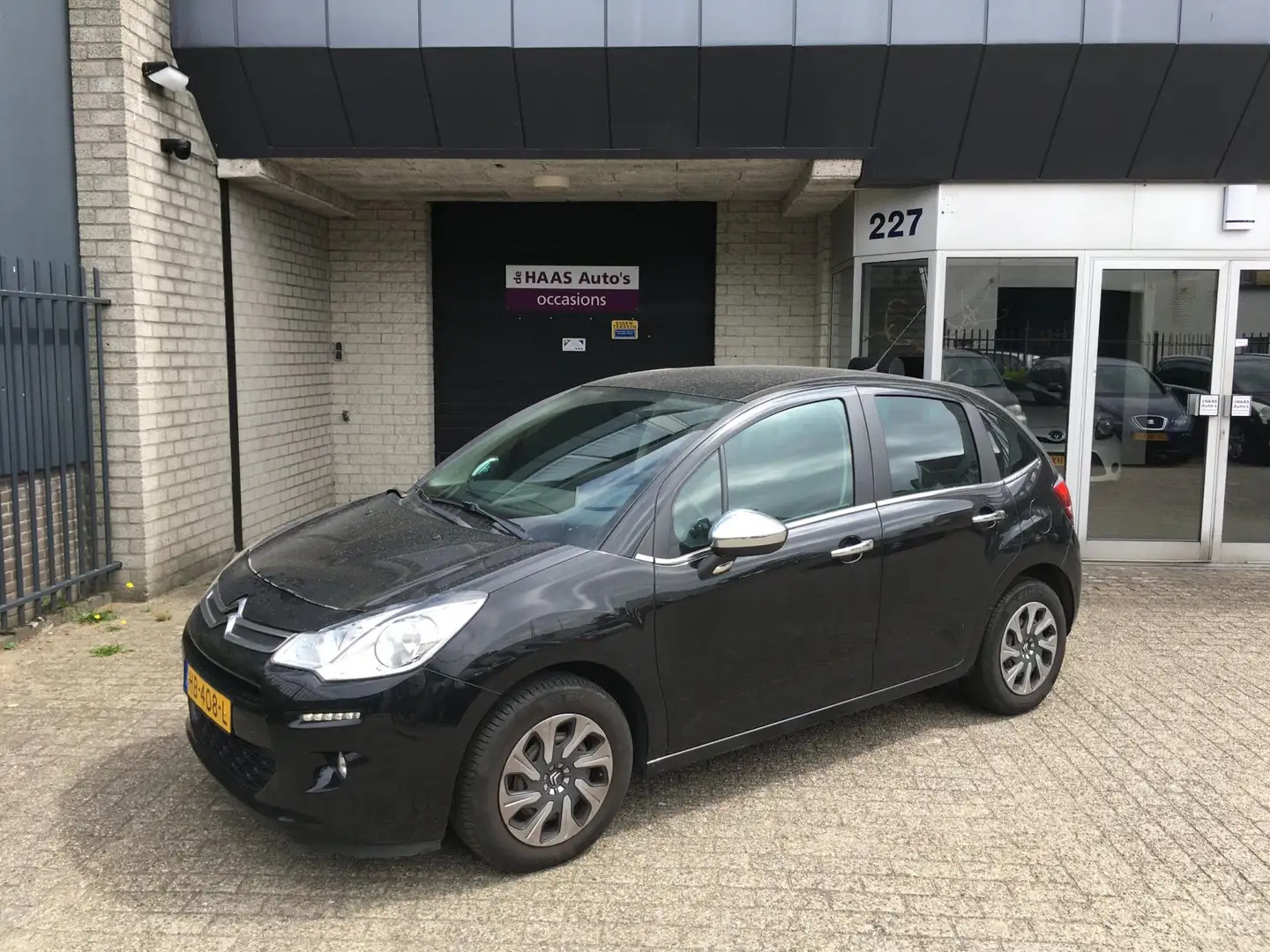Citroen C3 1.6 BlueHDi Business / NAVI / CLIMA / LED / EURO-6 Negru - 1