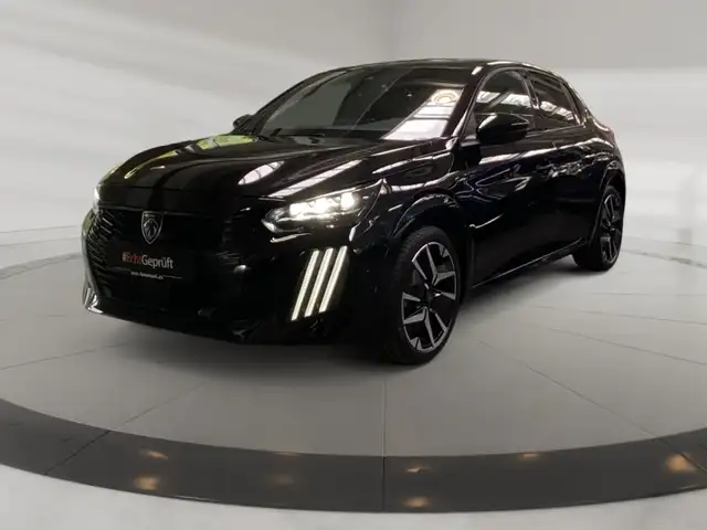 Peugeot 208 view 2