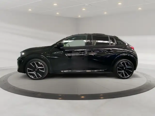 Peugeot 208 view 5