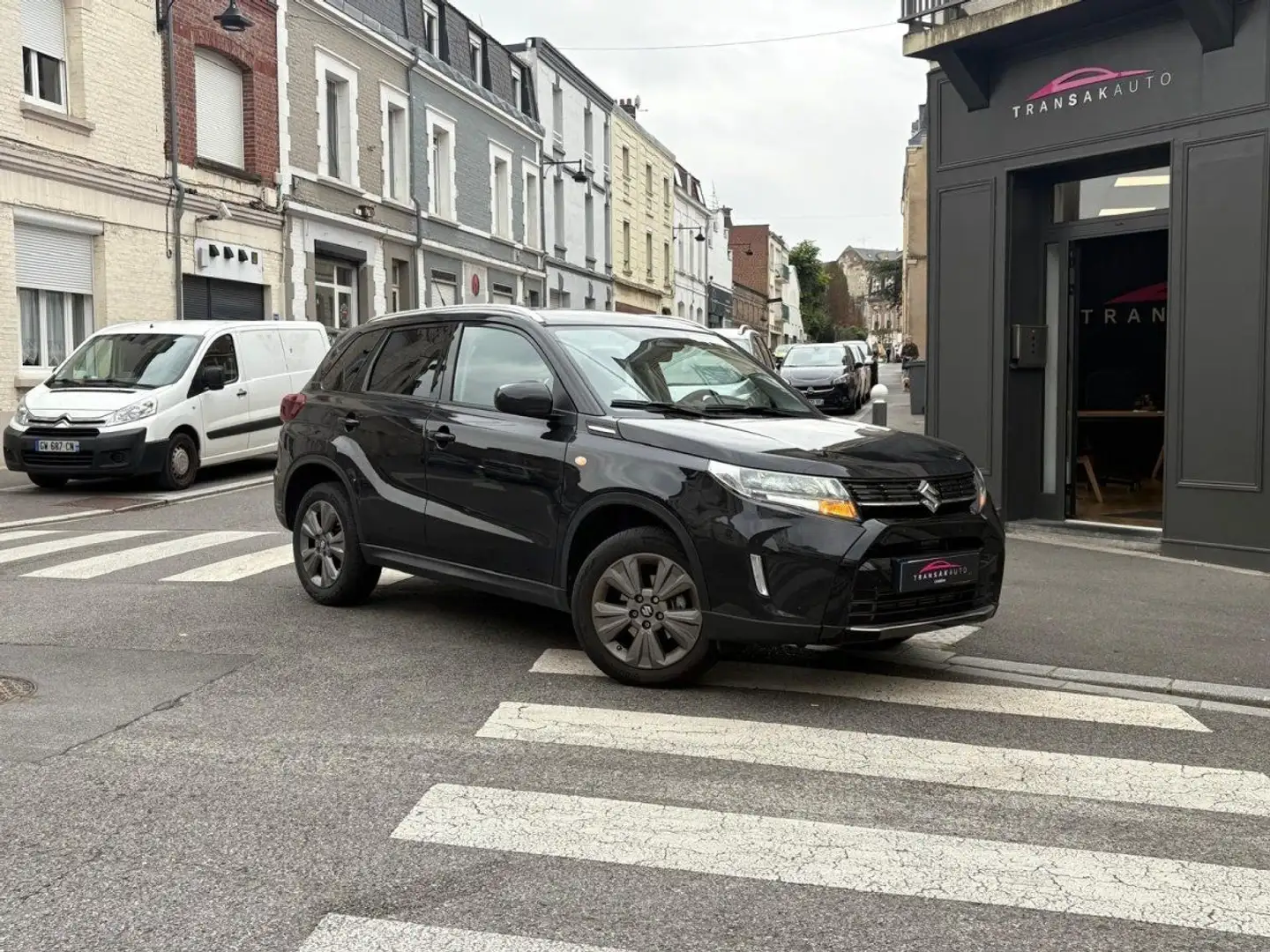 Suzuki Vitara 1,4 Hybrid Finition Privilège / CARPLAY / SIEGES CHAUFFANTS / KEYLESS-GO Negru - 1
