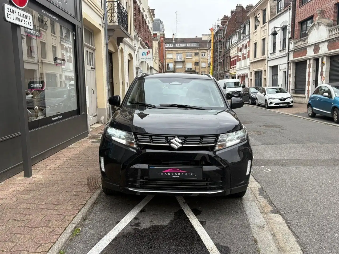 Suzuki Vitara 1,4 Hybrid Finition Privilège / CARPLAY / SIEGES CHAUFFANTS / KEYLESS-GO Negru - 2