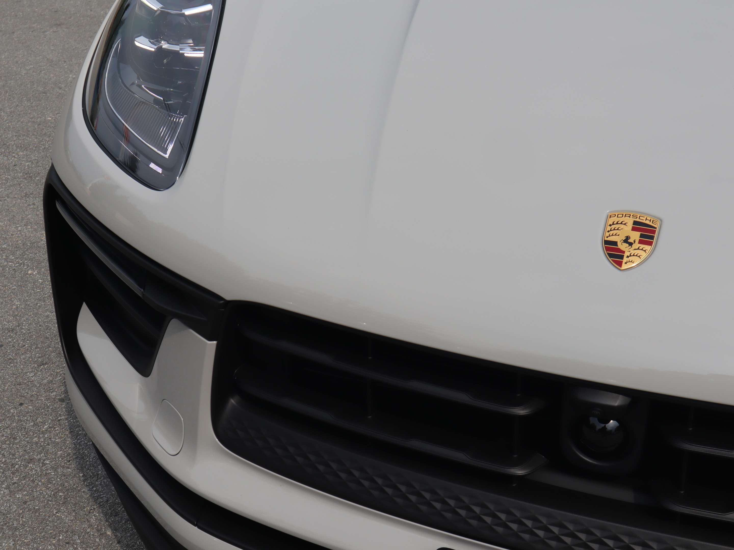 2025 Porsche Macan AWD thumb 10
