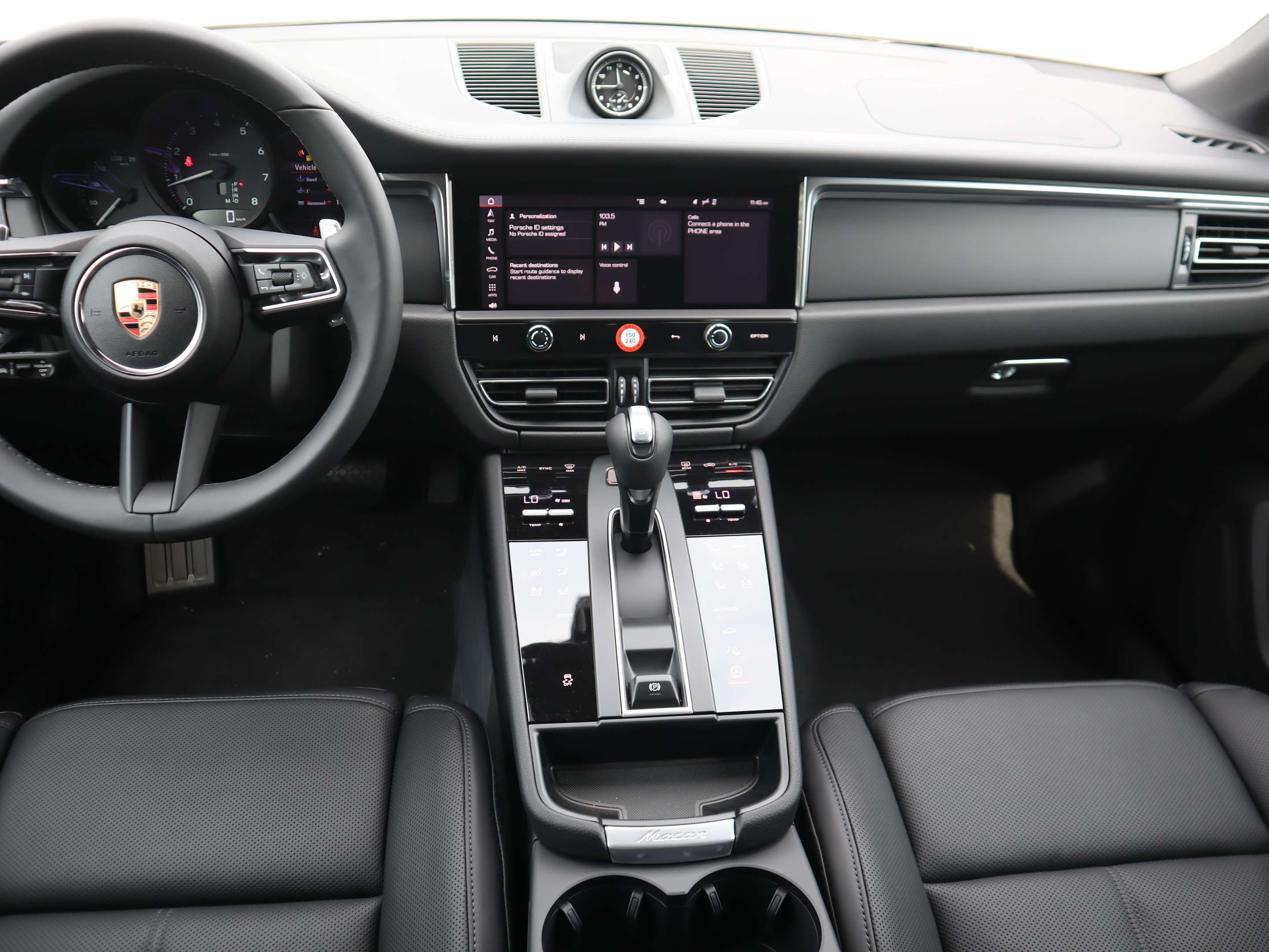 2025 Porsche Macan AWD thumb 16