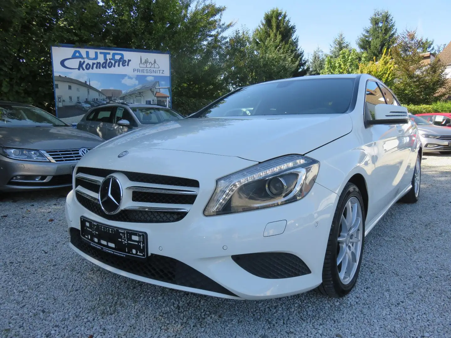 Mercedes-Benz A 180 1.6  Style Weiß - 1