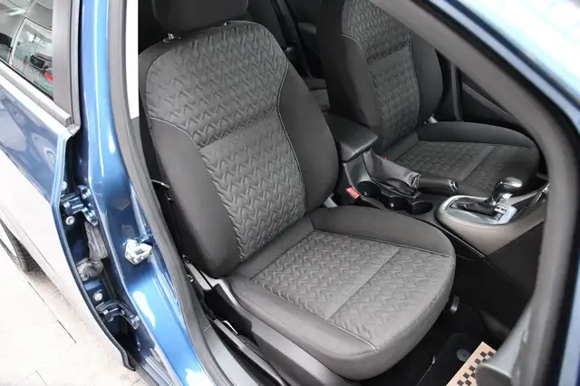 Opel Astra view 24