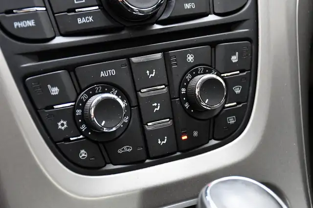 Opel Astra view 17