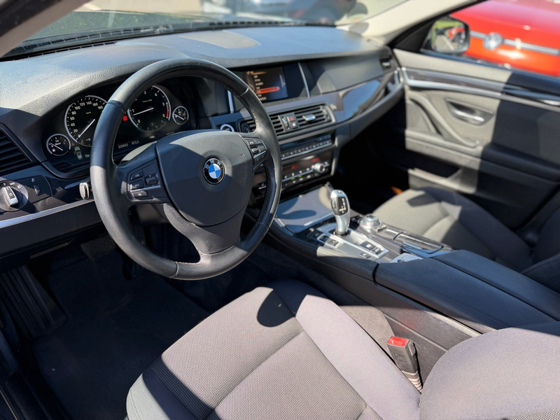 BMW 530 d AHK Navi LED Pano Alu PDC — photo 9