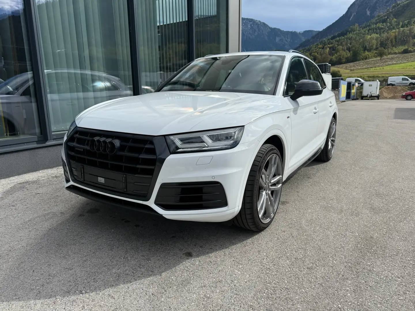 Audi Q5 3,0 TDI quattro sport Weiß - 1