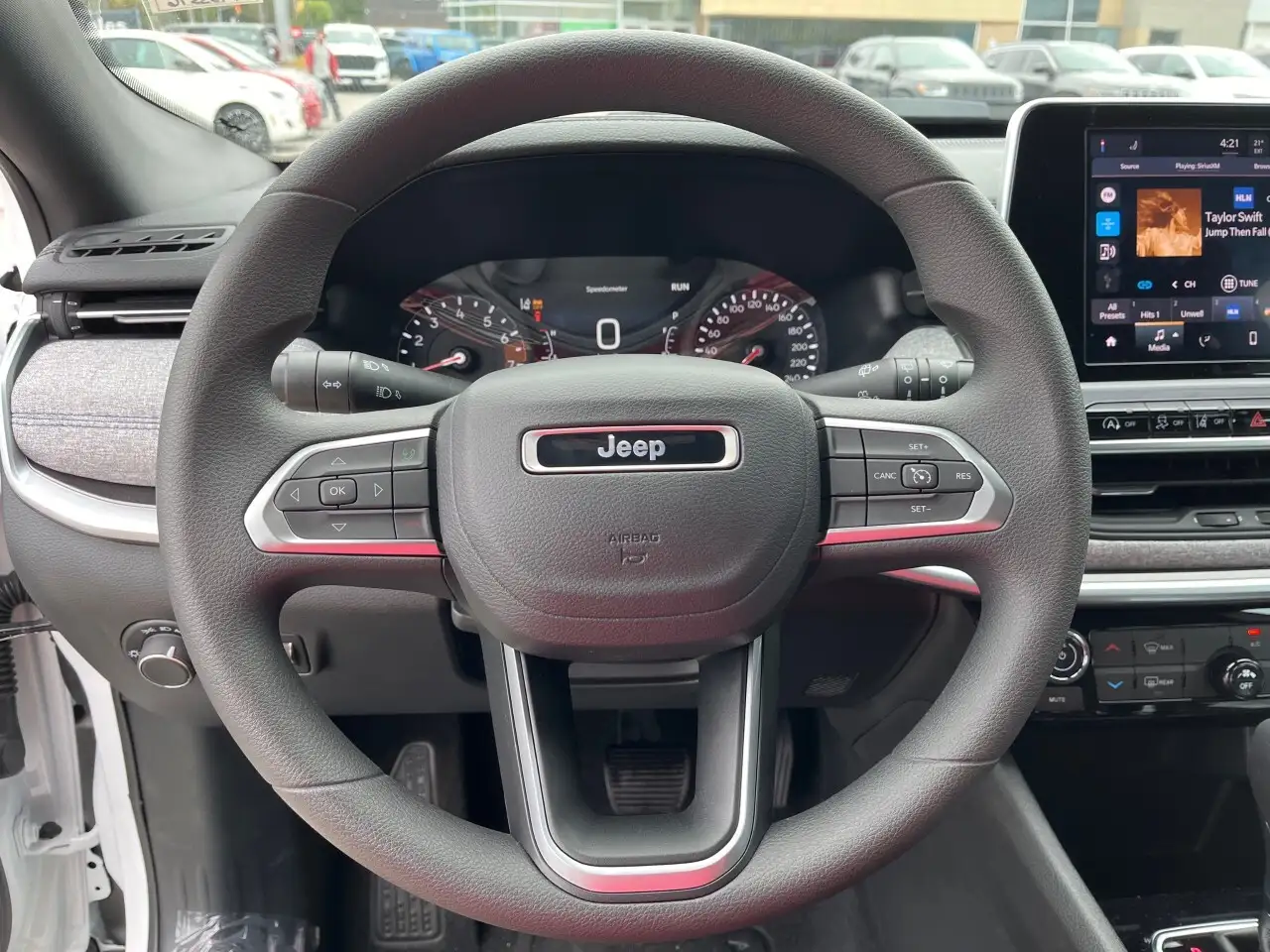 Jeep Compass снимка Jeep Compass