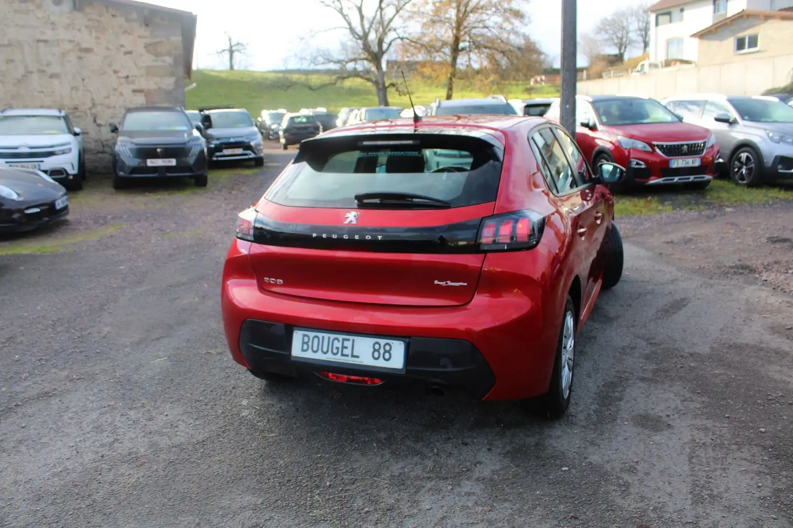 Peugeot 208 BLUE HDI 100 CV BUSINESS ACTIVE CLIM GPS MIROR LINK MP3 USB BLUETOOTH RÉGULATEUR Rouge - 2