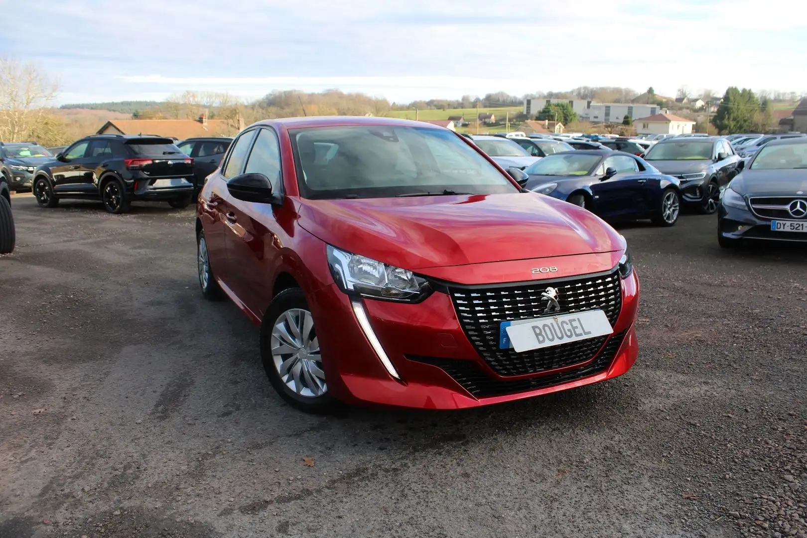 Peugeot 208 BLUE HDI 100 CV BUSINESS ACTIVE CLIM GPS MIROR LINK MP3 USB BLUETOOTH RÉGULATEUR Rouge - 1