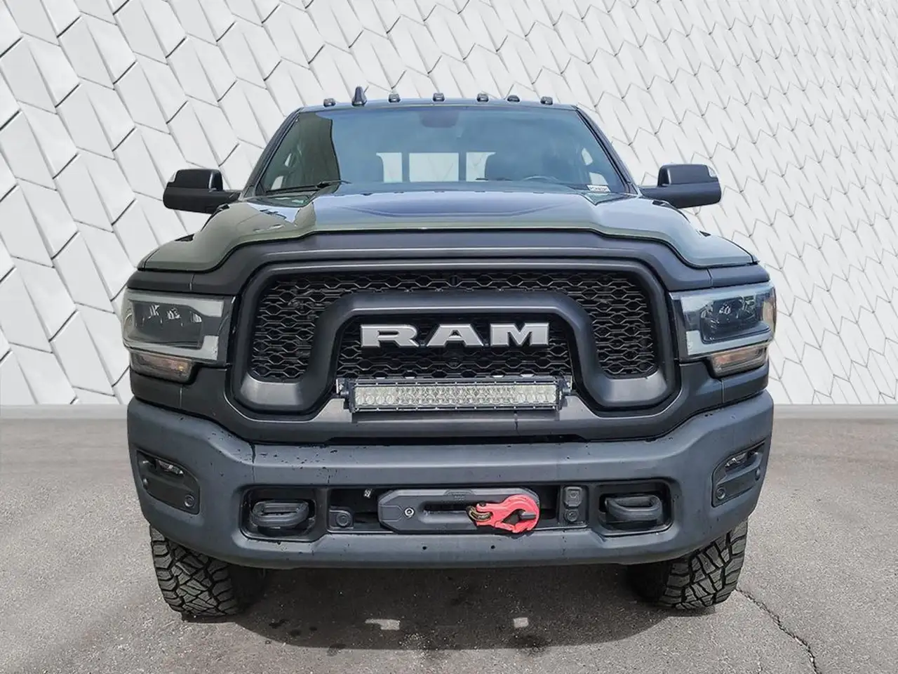 RAM 2500 снимка RAM 2500