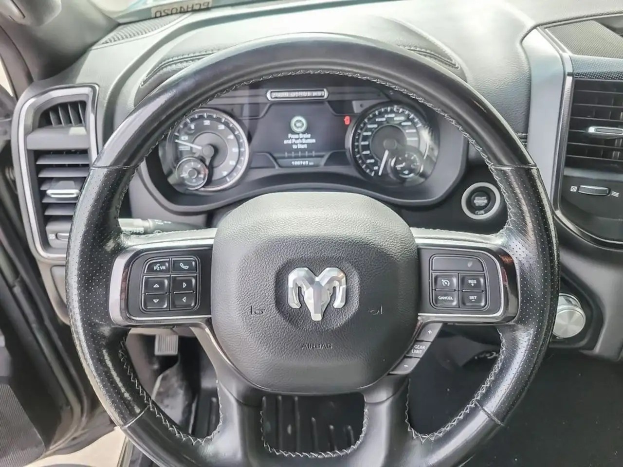 RAM 2500 снимка RAM 2500