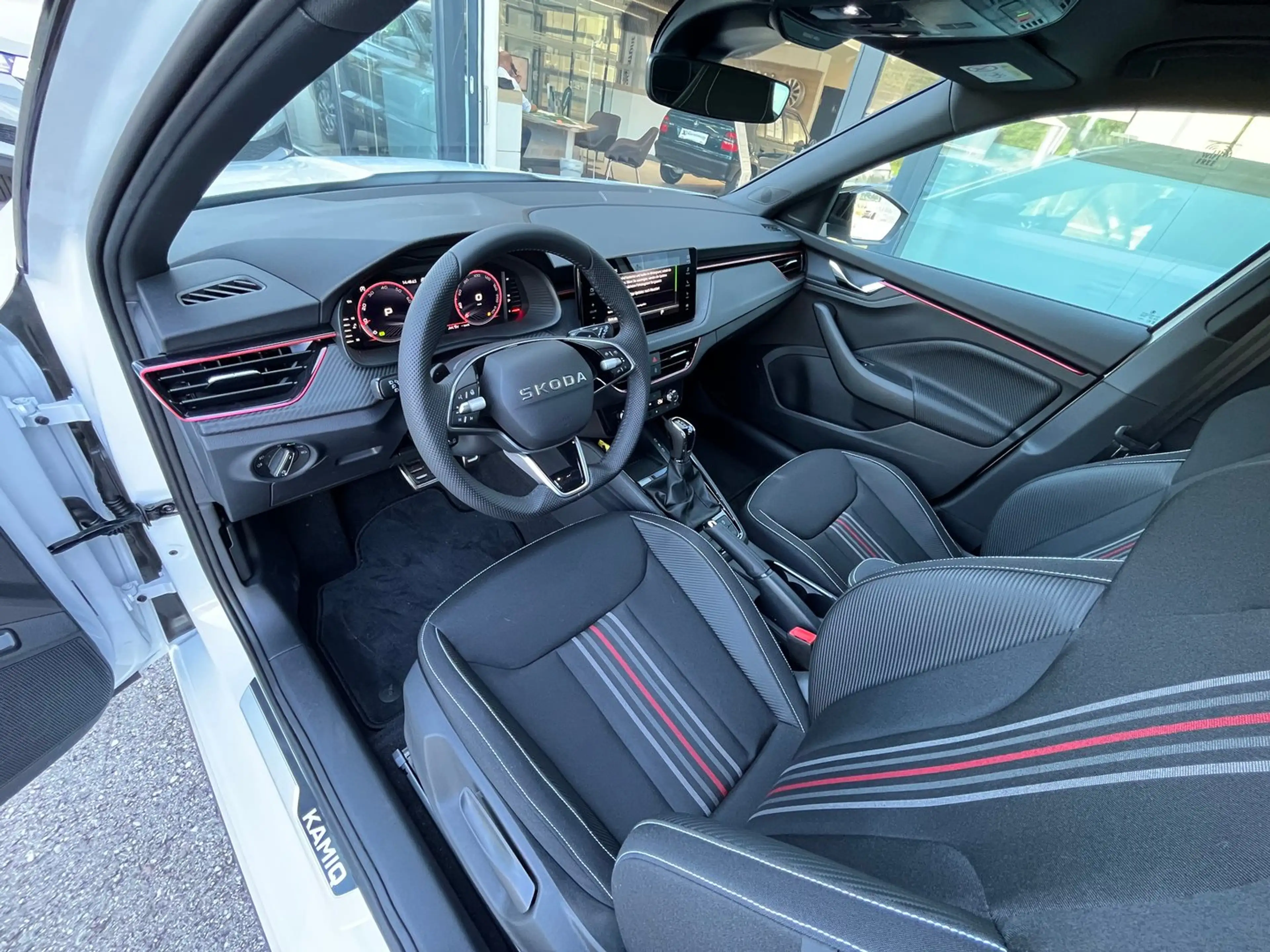 Skoda Kamiq Monte Carlo TSI ACT DSG — photo 9