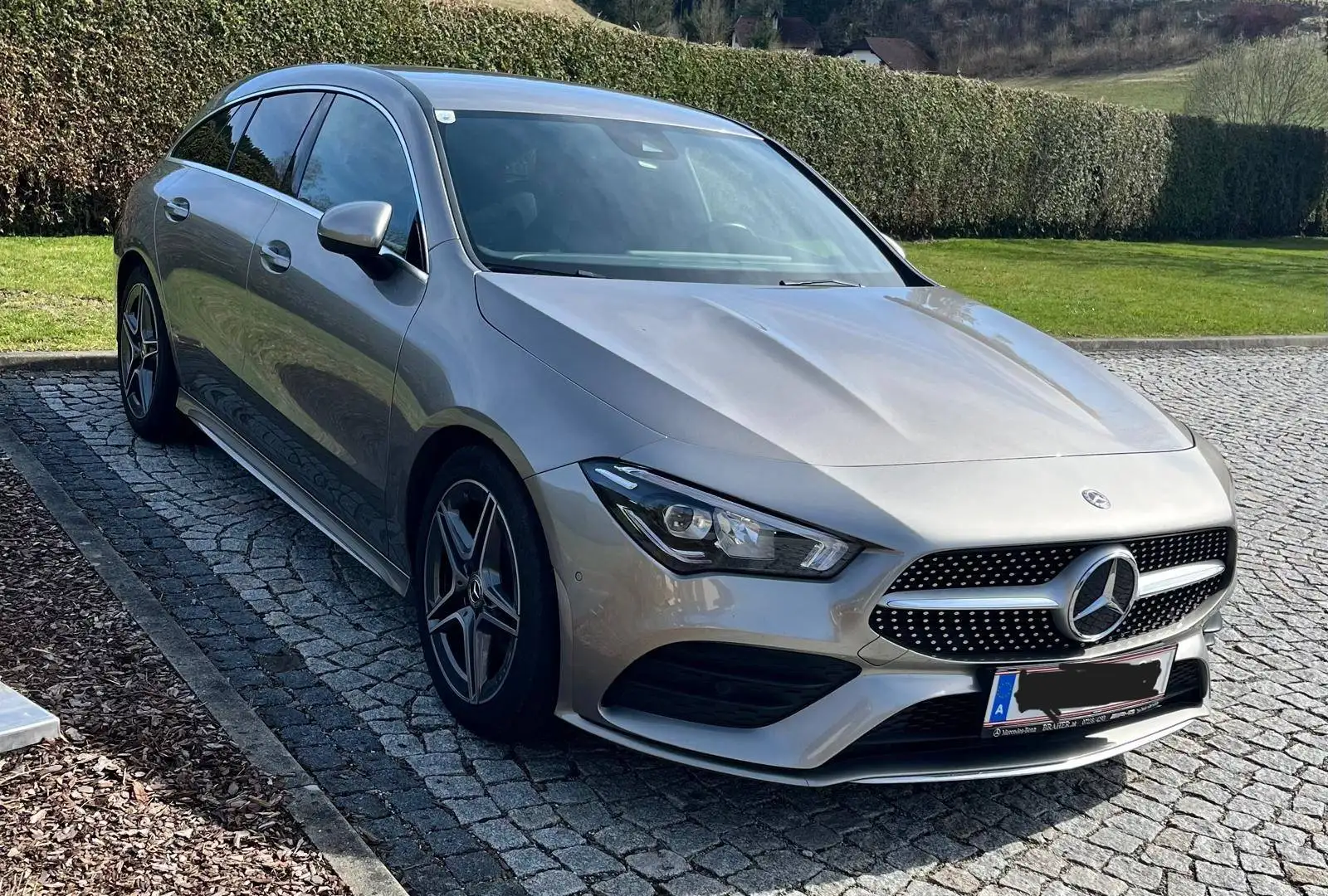 Mercedes-Benz CLA 200 CLA 200 d Aut., AMG, elekt. Anhängervorrichtung Silber - 2