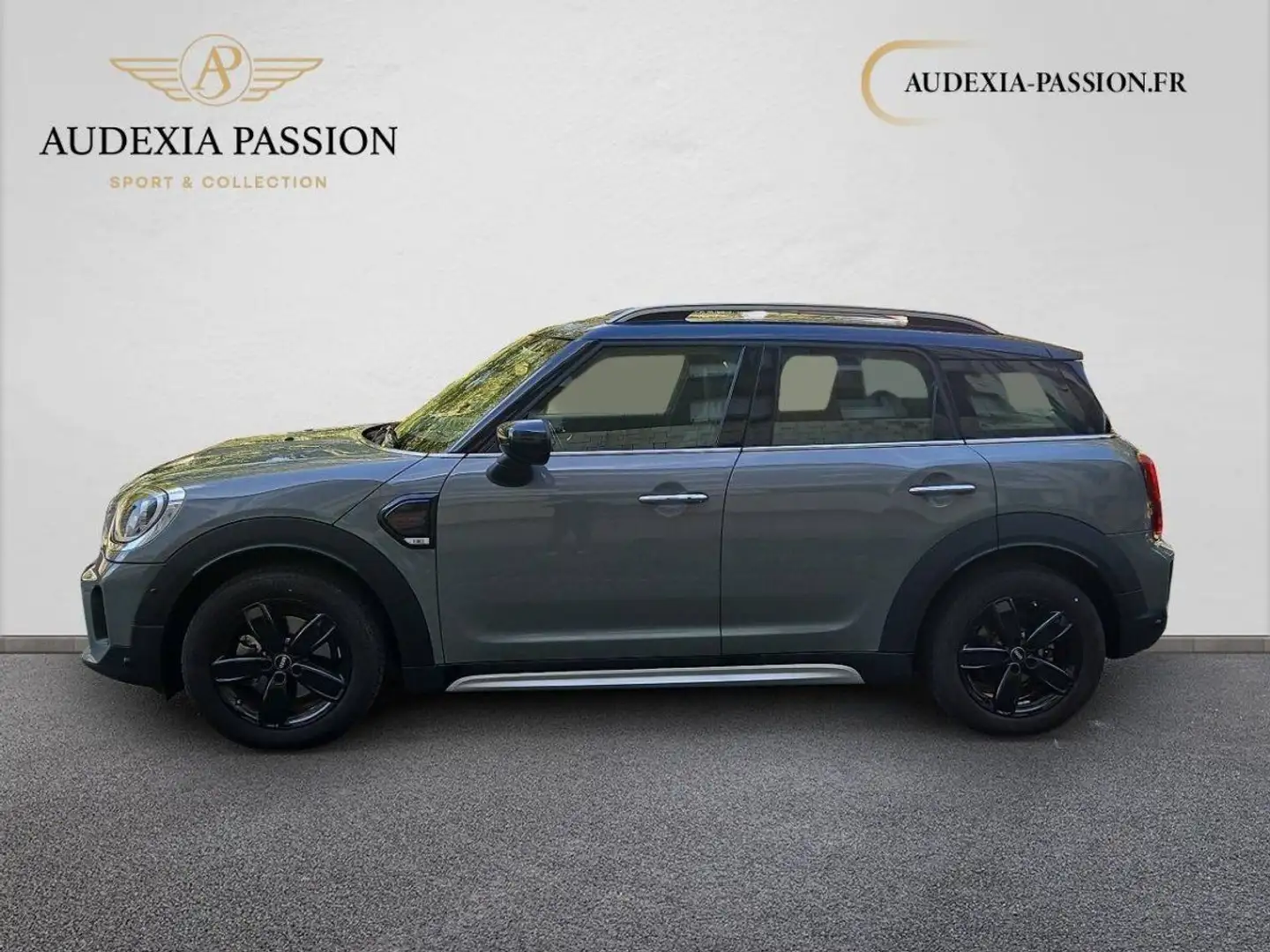 MINI Cooper Countryman F60 LCI 136 ch Cooper Edition Northwood Grau - 2