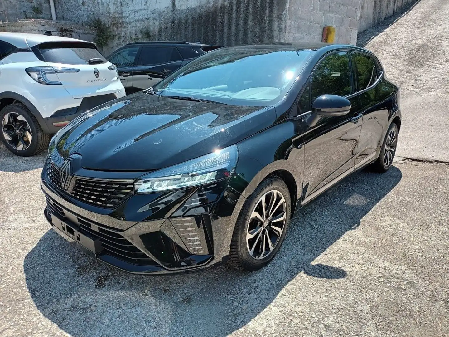 Renault Clio 1000 TCE TECHNO 90 CV CAM LED "16 KEYLESS ITALIA Nero - 2