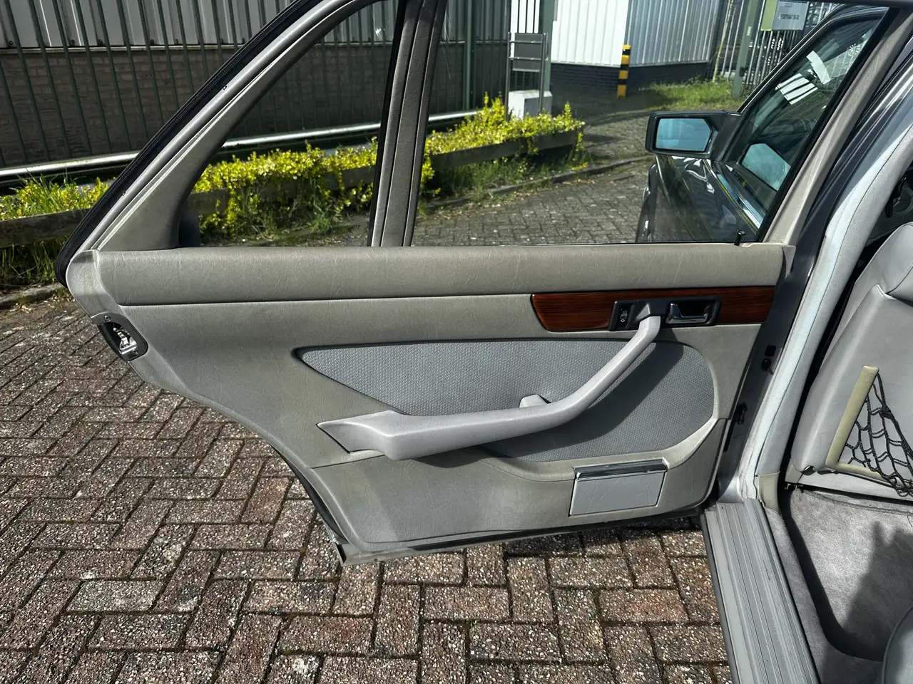 Mercedes-Benz S 420 SEL, foto 12