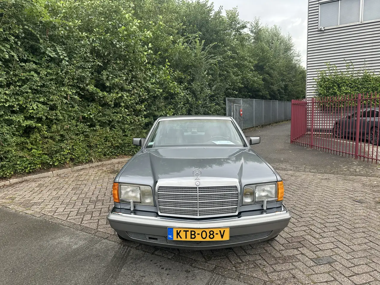 Mercedes-Benz S 420 SEL, foto 2