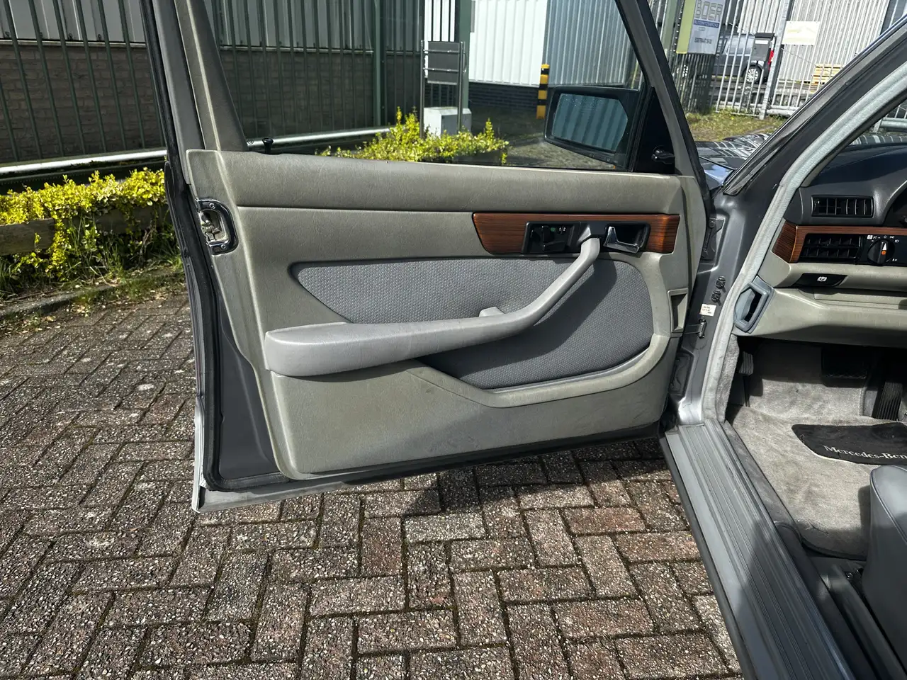 Mercedes-Benz S 420 SEL, foto 7