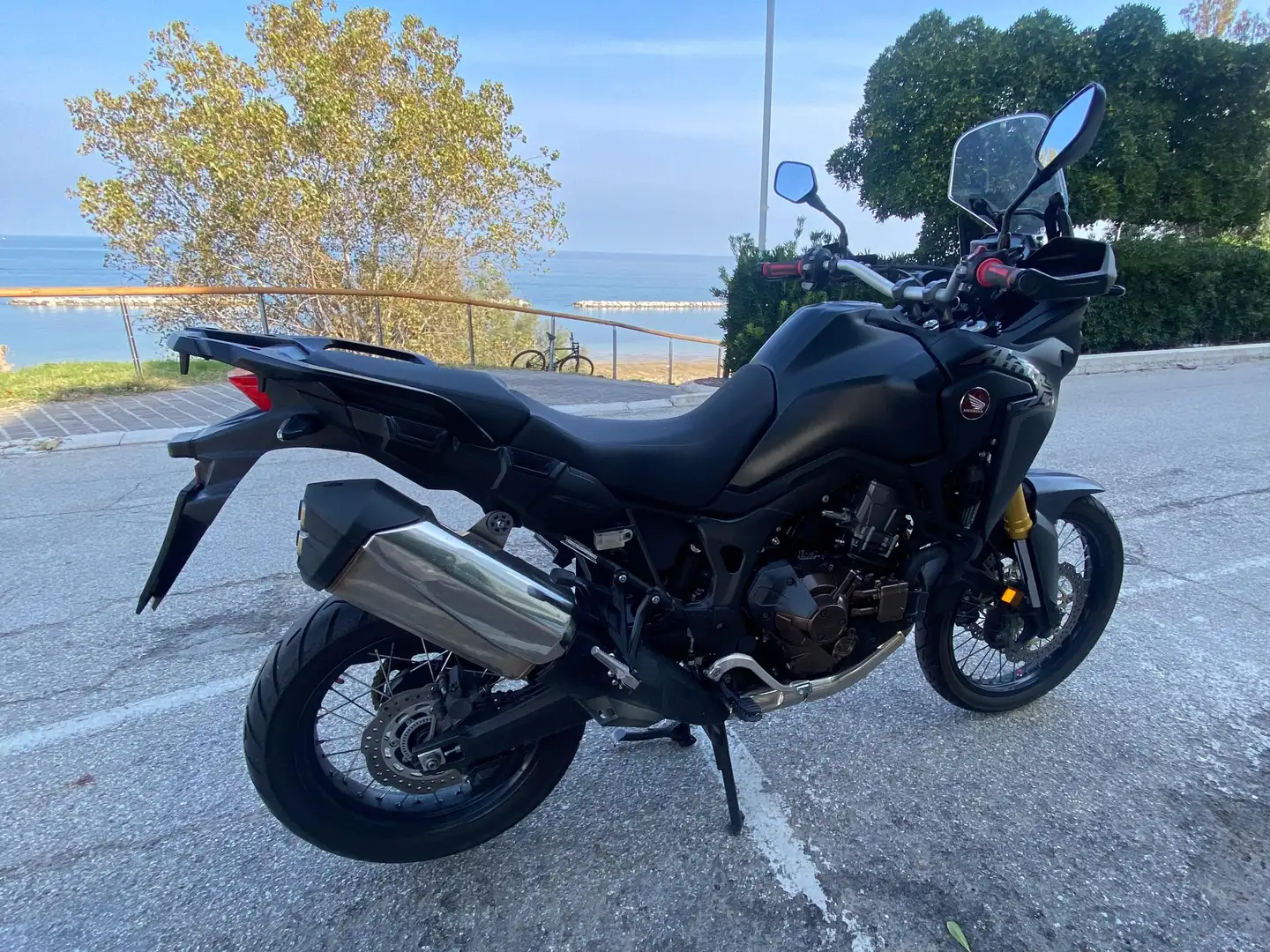 Honda CRF 1000 Africa Twin Fekete - 2
