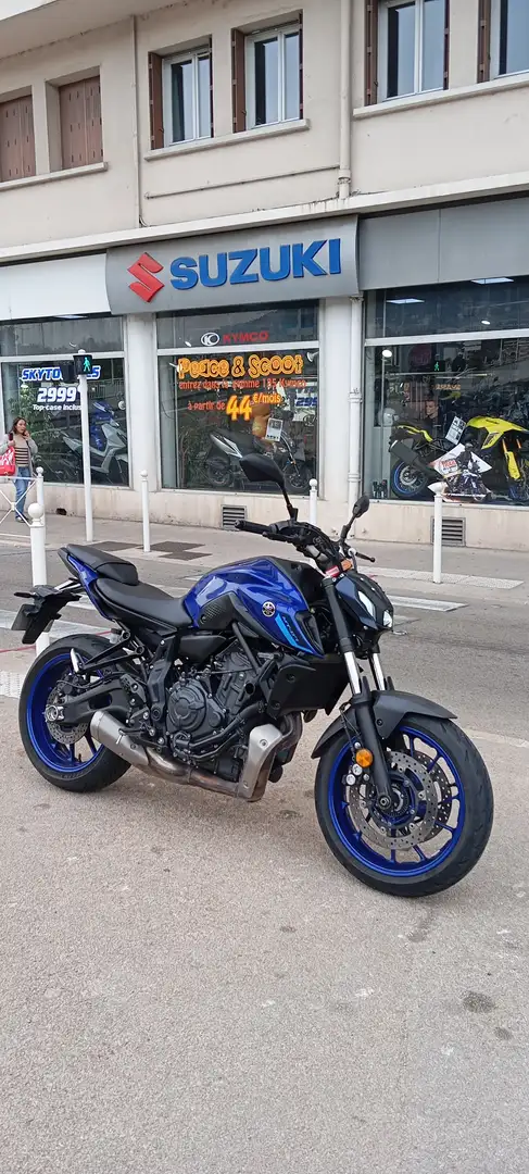 Yamaha MT-07 Bleu - 1