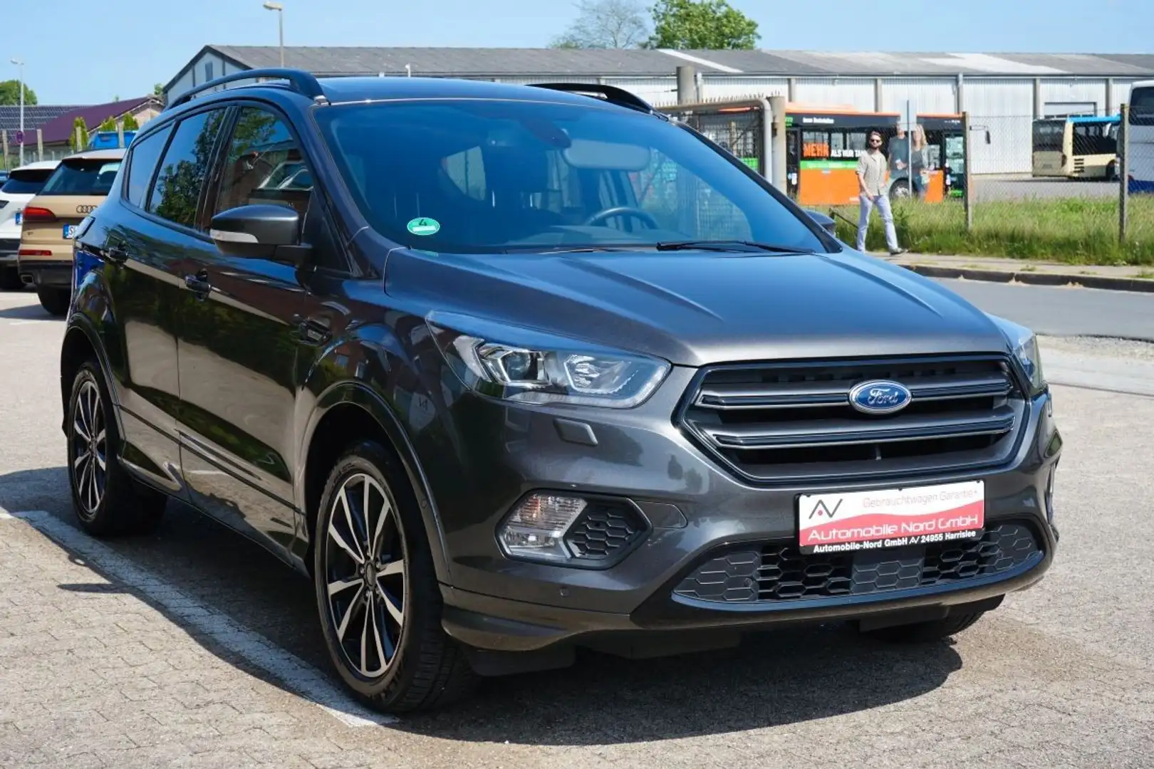 Ford Kuga 1.5 Ecoboost*ST-Line*Kamera*Ahk Grau - 2