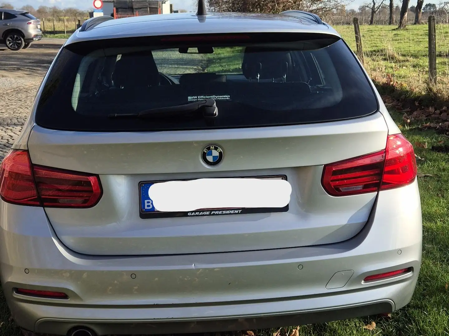 BMW 318 318d Touring Aut. Argent - 2