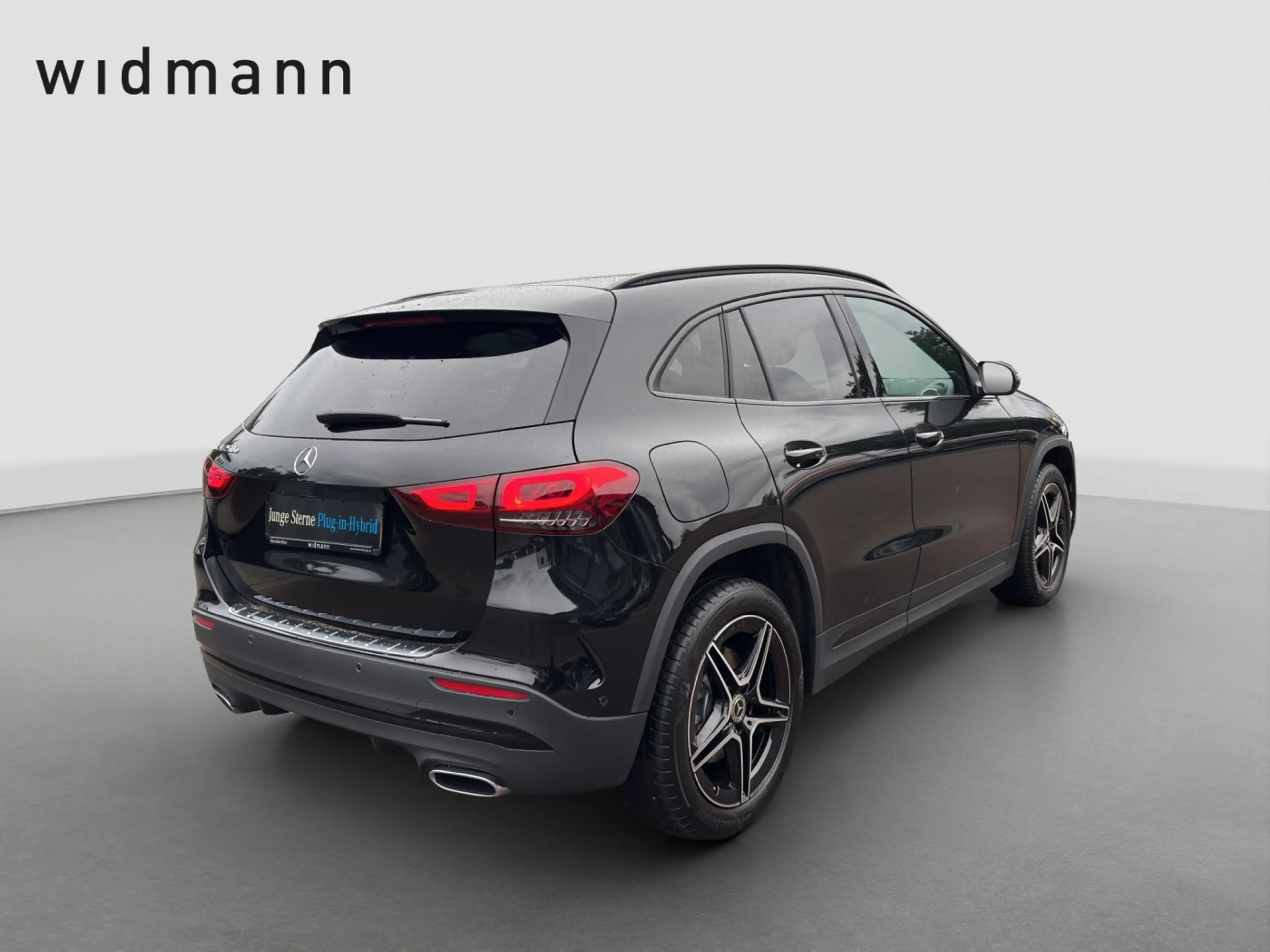 Mercedes-Benz GLA 250 e *AMG*Multibeam*AHK*PDC*360°*Night*DAB* — photo 3