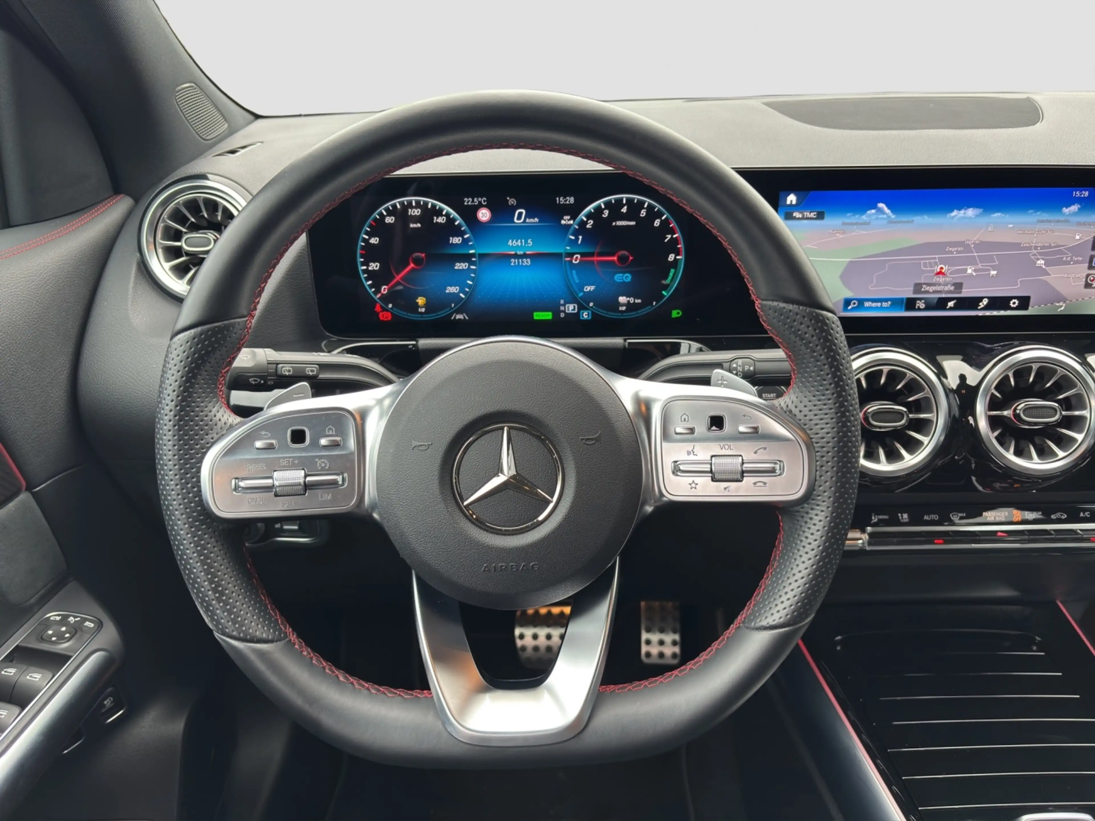 Mercedes-Benz GLA 250 e *AMG*Multibeam*AHK*PDC*360°*Night*DAB* — photo 10