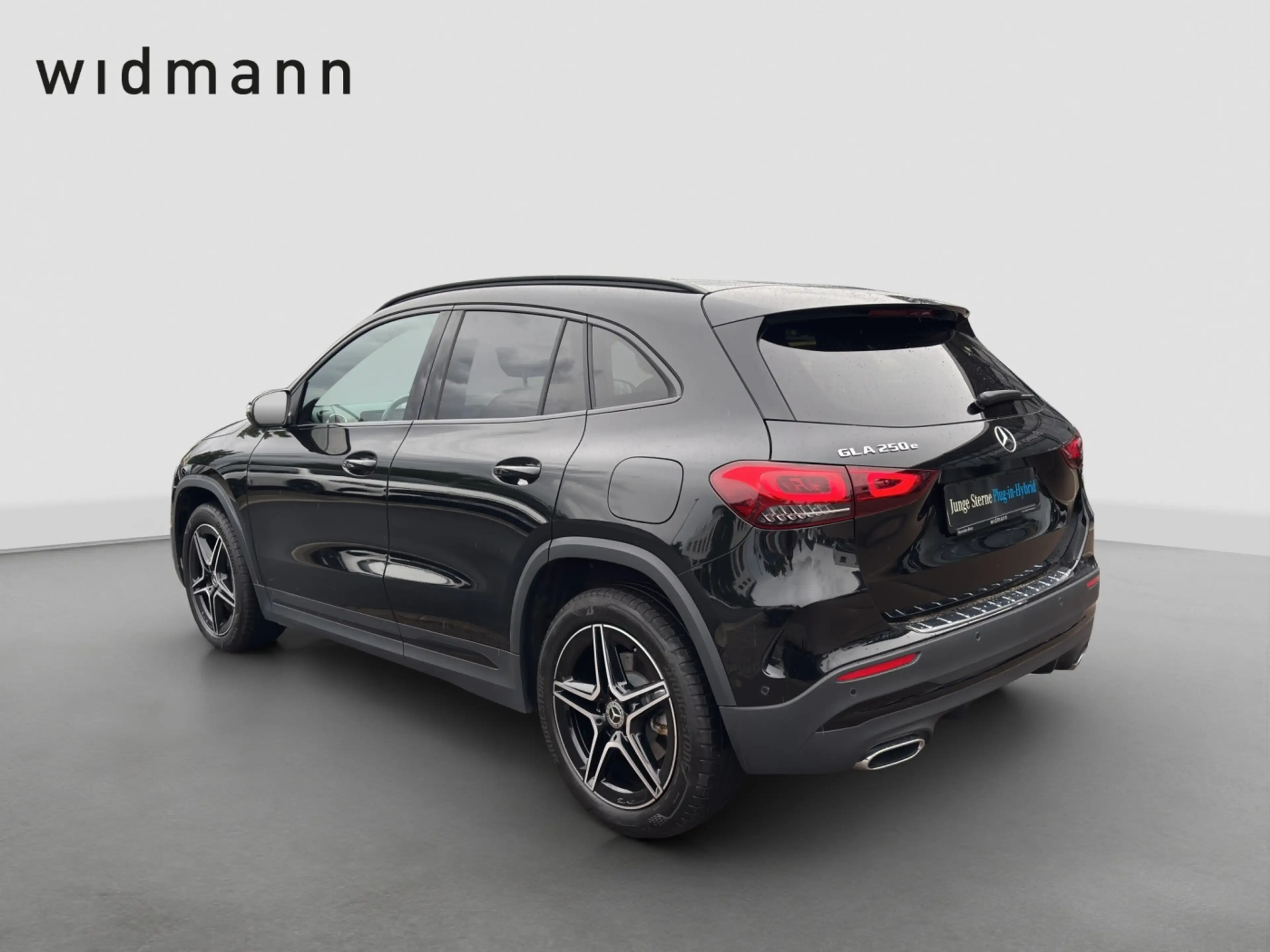 Mercedes-Benz GLA 250 e *AMG*Multibeam*AHK*PDC*360°*Night*DAB* — photo 8