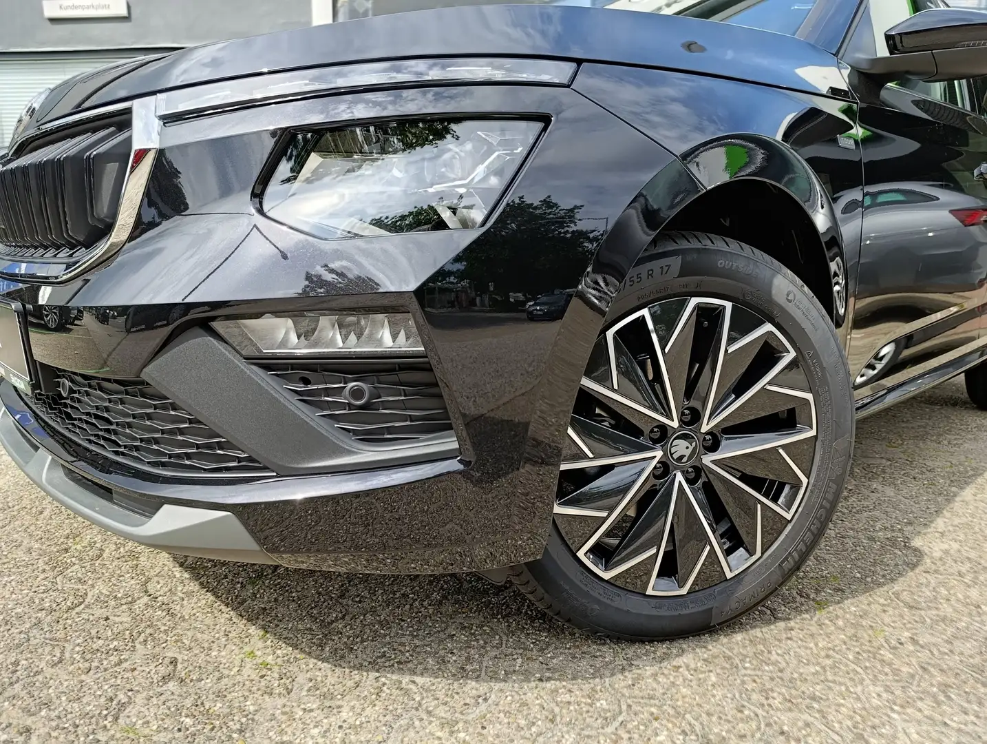 Skoda Kamiq Selection Schwarz - 2