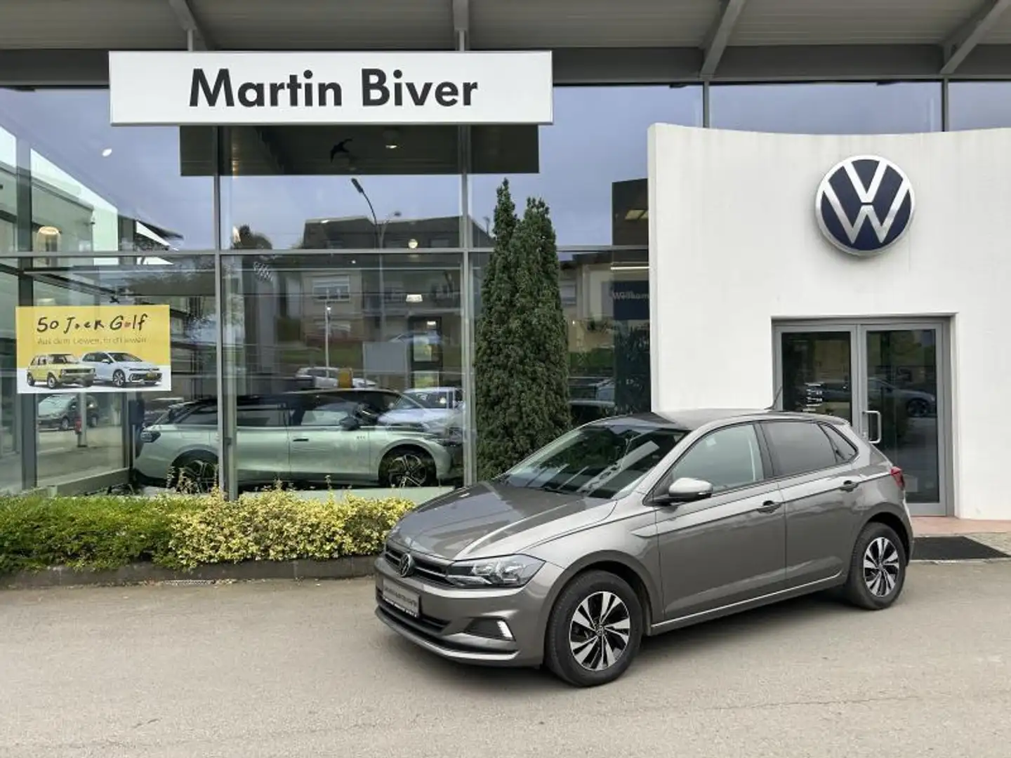 Volkswagen Polo Comfortline Gris - 1