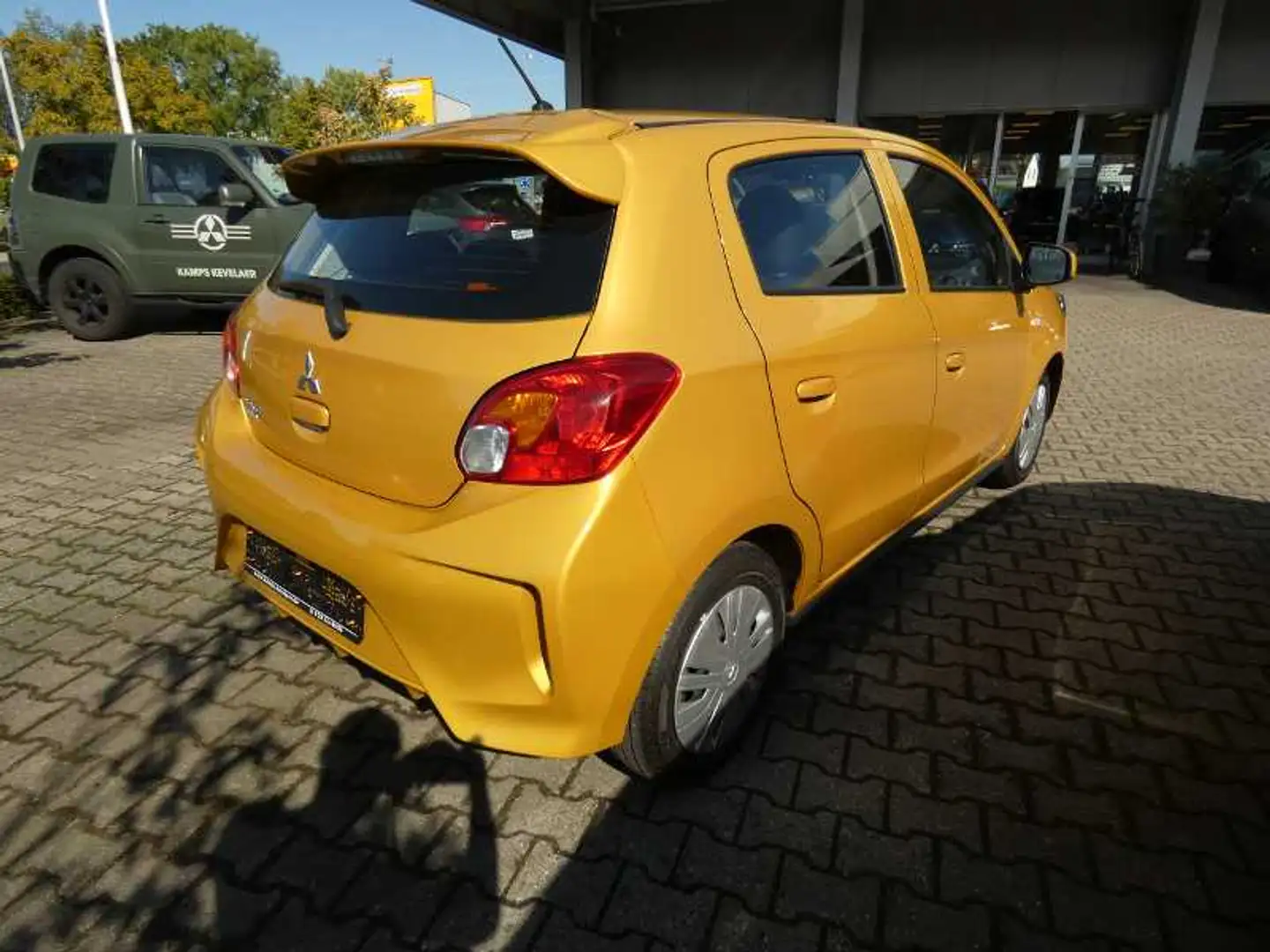 Mitsubishi Space Star Spirit 1.2 ´´Klima´´ Gelb - 2