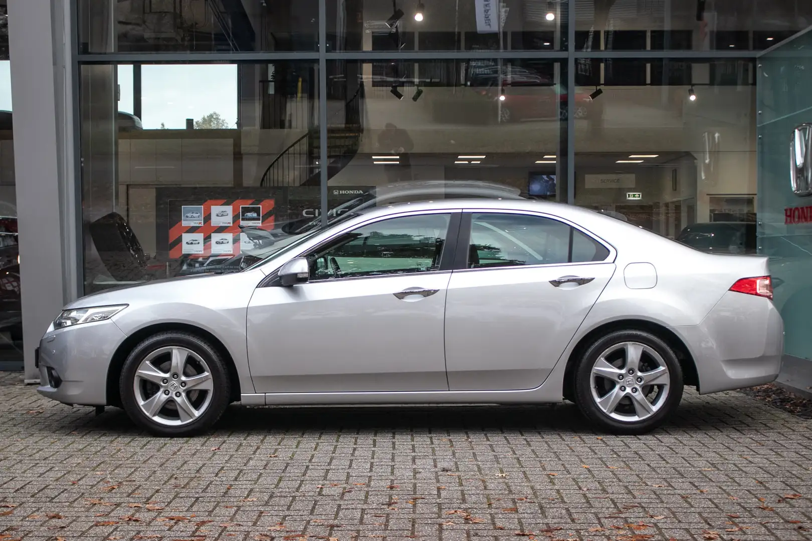 Honda Accord 2.0i Lifestyle - Dealer onderhouden | nette staat! Grau - 2