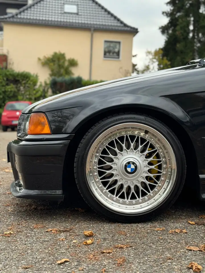 BMW 320i, foto 12