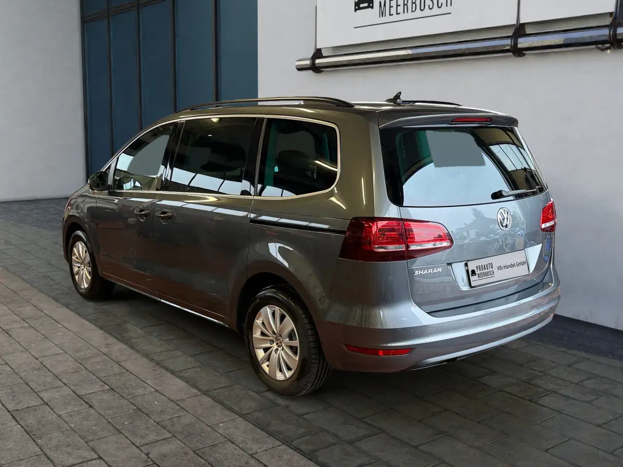 Volkswagen Sharan Comfortline AHK/PANO/RFK/ACC/NAVI 2