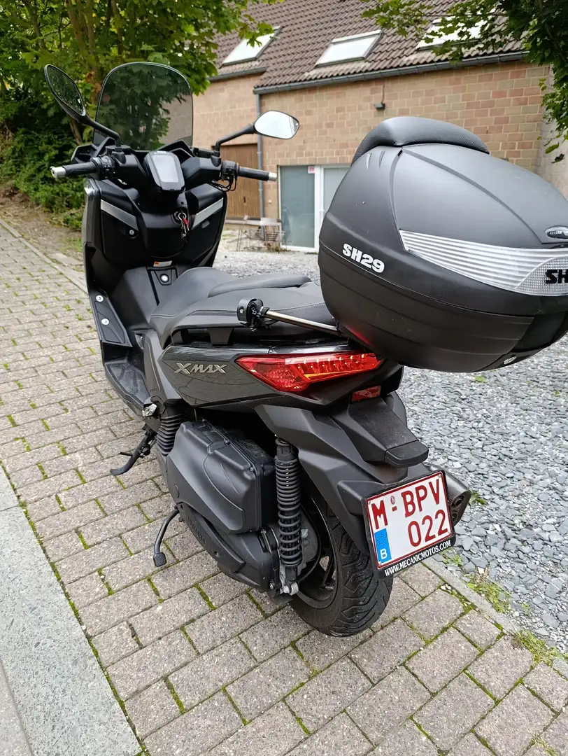 Yamaha X-Max 400 Zwart - 2