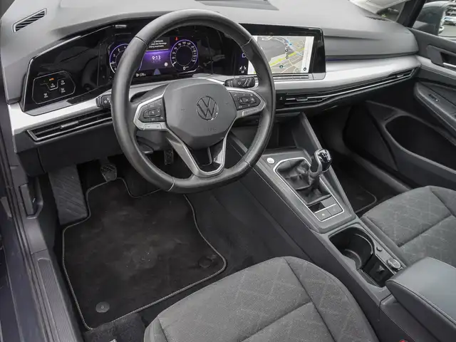 Volkswagen Golf view 9