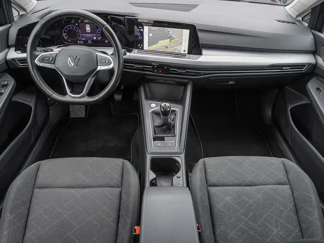 Volkswagen Golf view 11