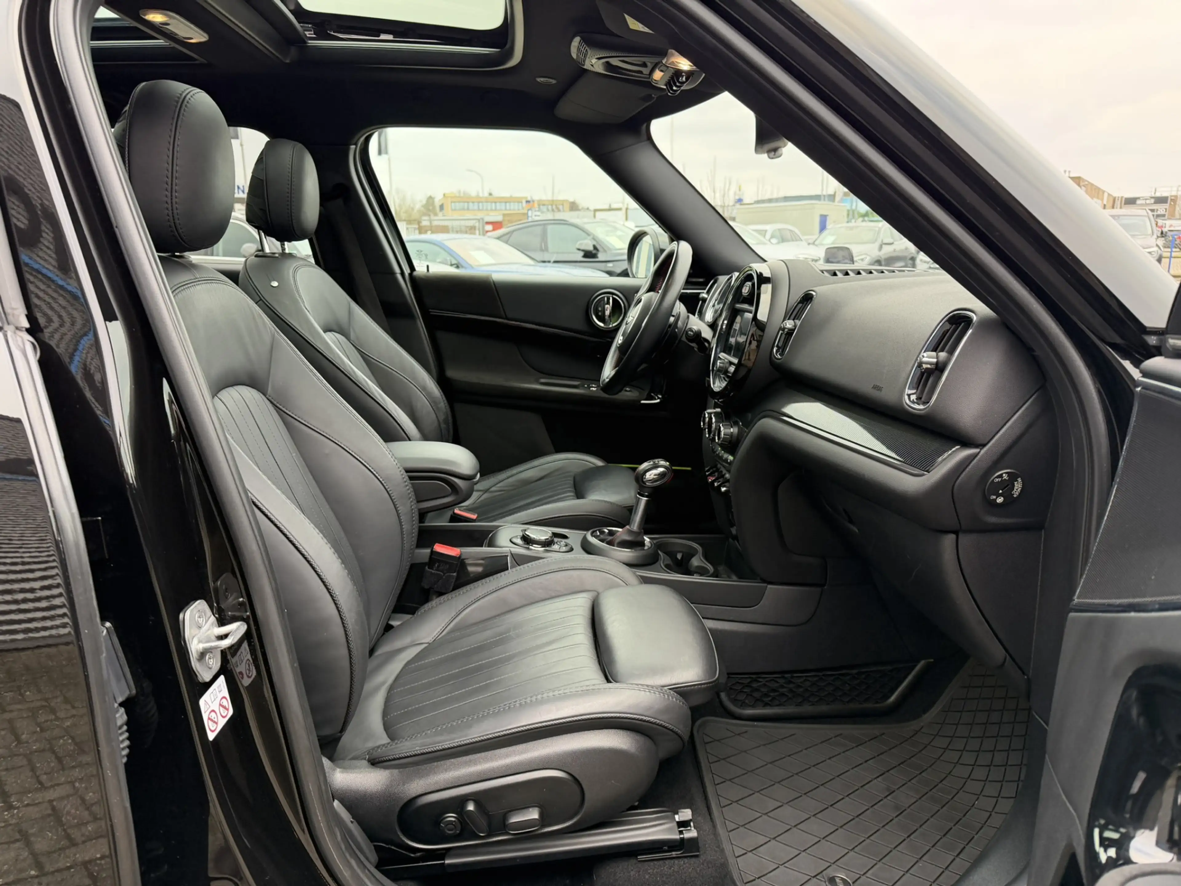 MINI John Cooper Works Countryman Mini 2.0 ALL4 231 PK Chili Panoramadak Leer Harman — photo 32