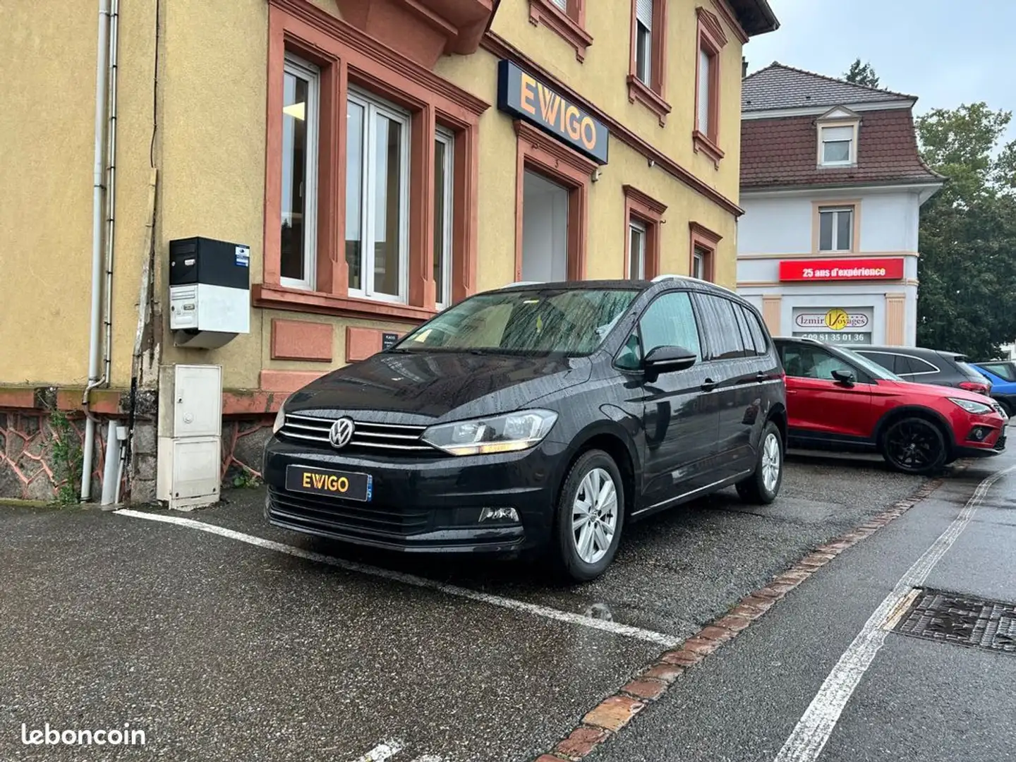 Volkswagen Touran 2.0 tdi 150 bluemotion confort line-camera de recul-garantie 6 mois Noir - 1