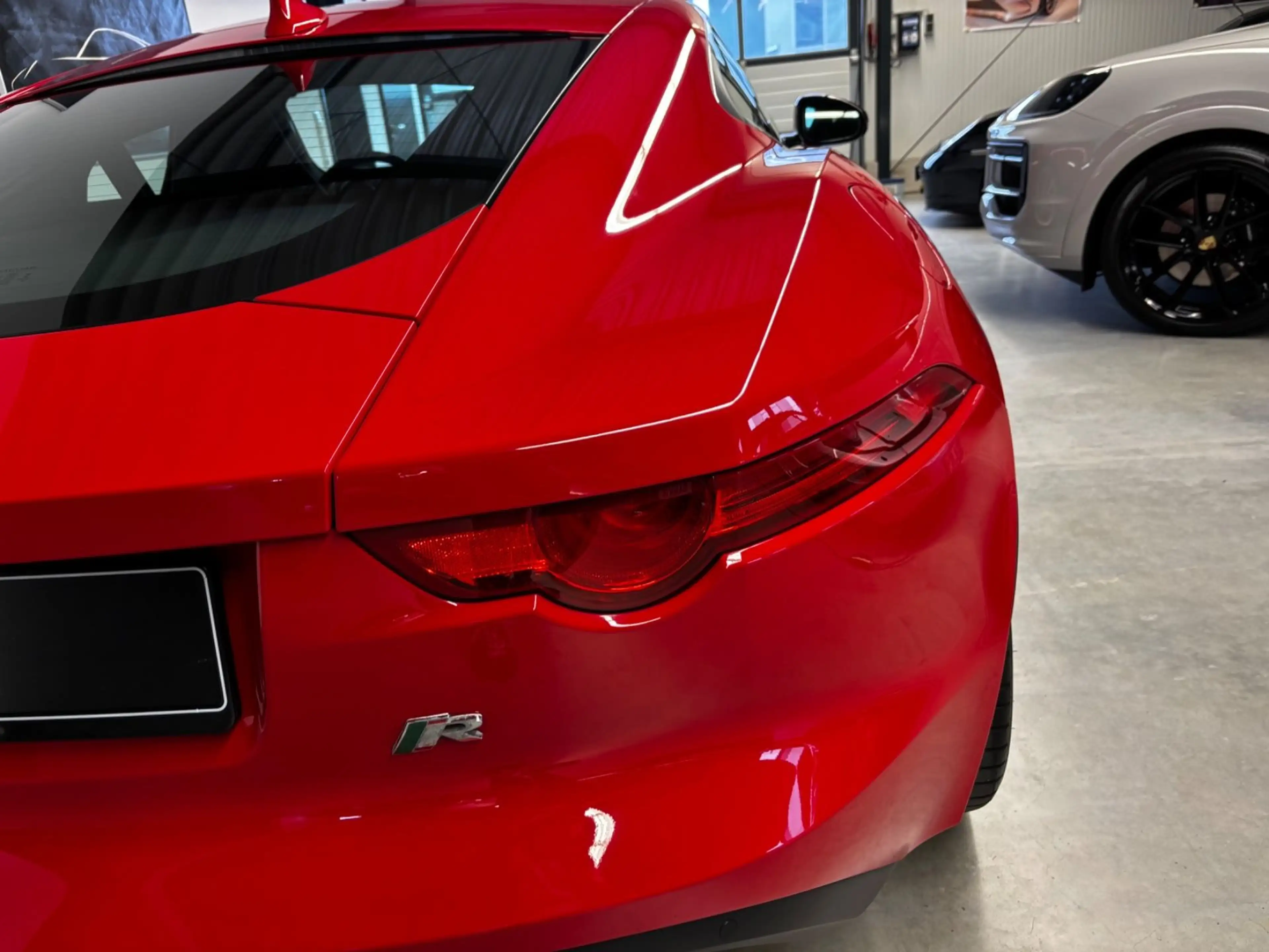 Jaguar F-Type F-TYPE Coupe Salsa Red 2. Hand unfallfrei 21Zoll — photo 10