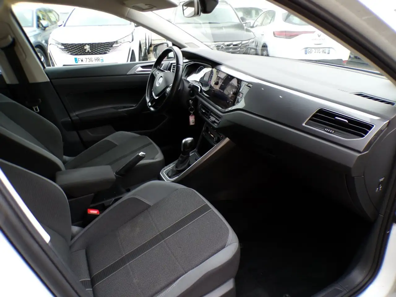 Volkswagen Polo Citadine 5 portes — photo 11