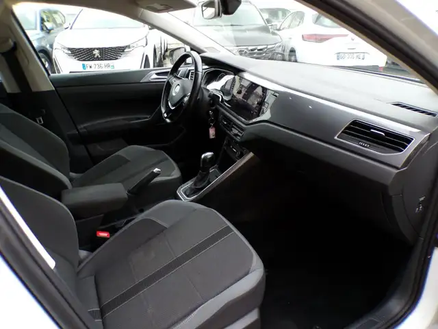 Volkswagen Polo view 11
