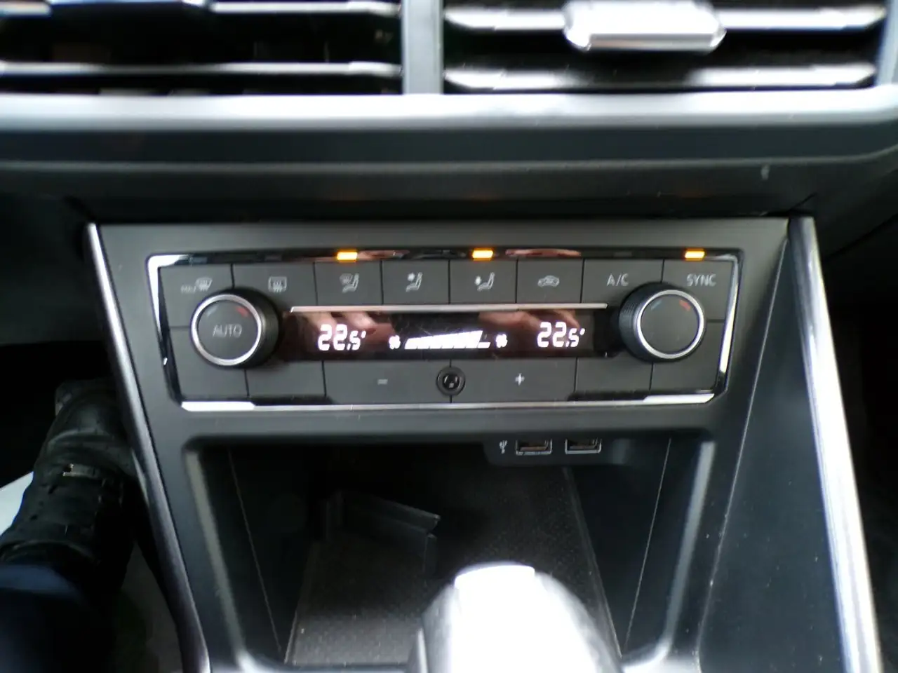 Volkswagen Polo Citadine 5 portes — photo 18